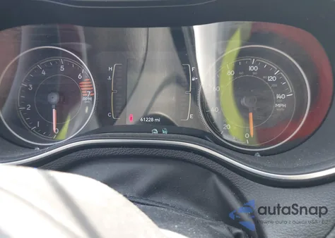 2019 Jeep Cherokee Latitude Fwd from USA, damaged, VIN 1C4PJLCB5KD405874